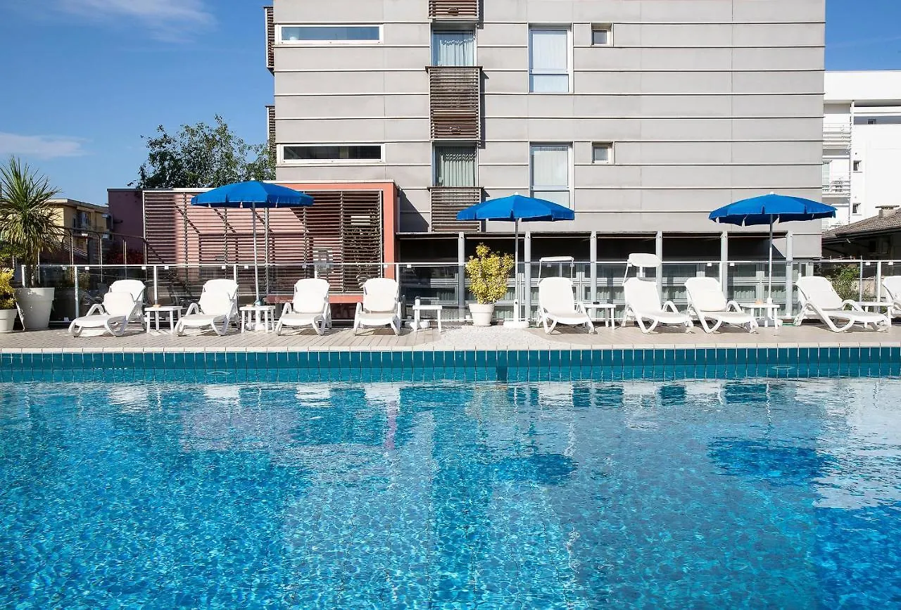 Hotel Rosanna Lido di Jesolo 3*,